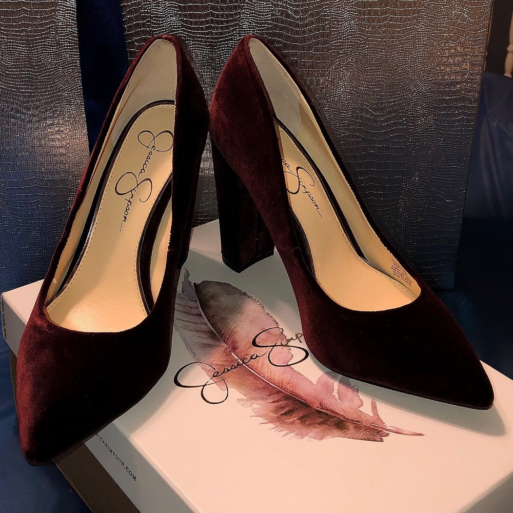 Jessica Simpson-Tanysha Dress Pump Velvet DeepWine